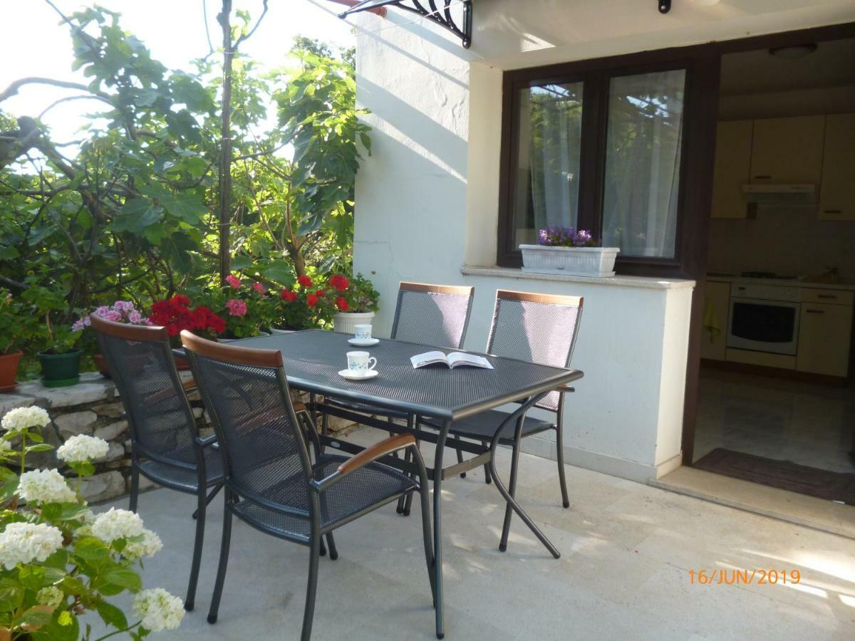 Apartamento Apartman Katuri Labin  Exterior foto